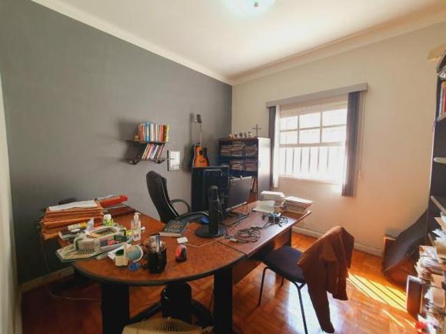 Casa Comercial de esquina, com localização privilegiada, para venda no Centro de Mogi das Cruzes S