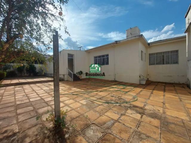 Casa Comercial e Residencial para Locação Centro, Anápolis/GO Excelente oportunidade para quem bus