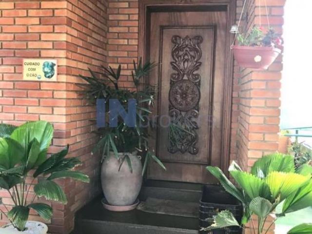Casa comercial e residencial para locação e venda com 4 dorm 2 salas, 5 vagas no bairro Parque do