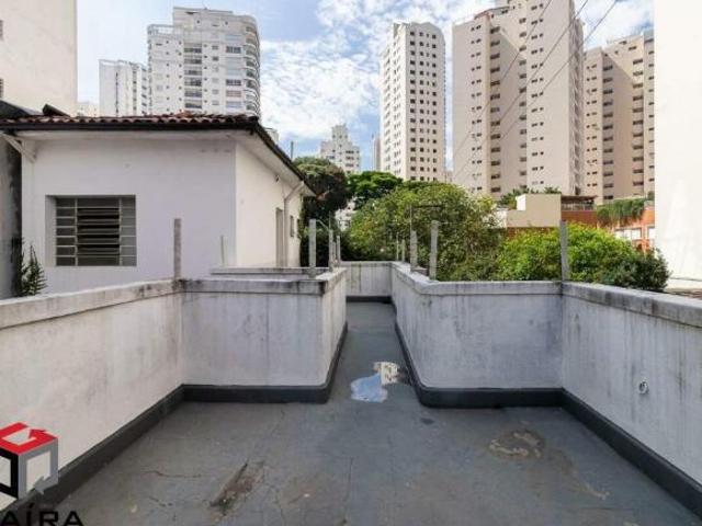 Casa Comercial em Paraíso com 232m² de Construção