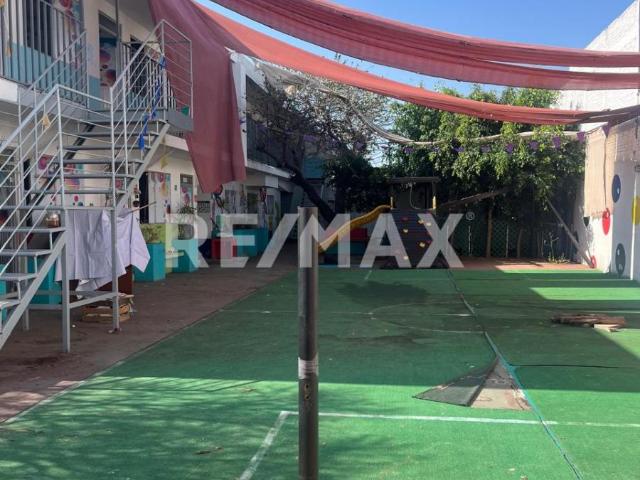 CASA COMERCIAL EN VENTA