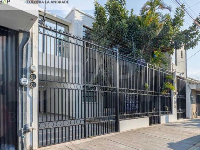 Casa comercial en venta en Colonia Andrade