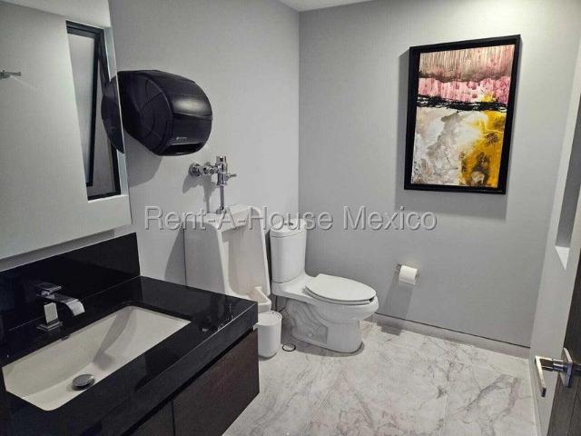 Casa Comercial en Venta en Jardines del Pedregal, Alvaro Obreg?n CR 26 1011