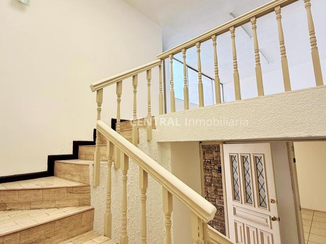 Casa Comercial en Venta Frente a Las ?nimas | El Vergel| Ideal para Cl?nica o Consultorios
