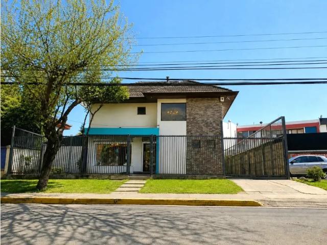 Casa comercial en ñuñoa a pasos del metro chile españa