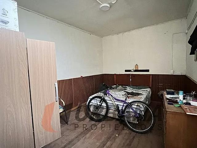 Casa comercial frente a plaza de vicuña | 4 dormitorios por 16000.00 en Vicuña