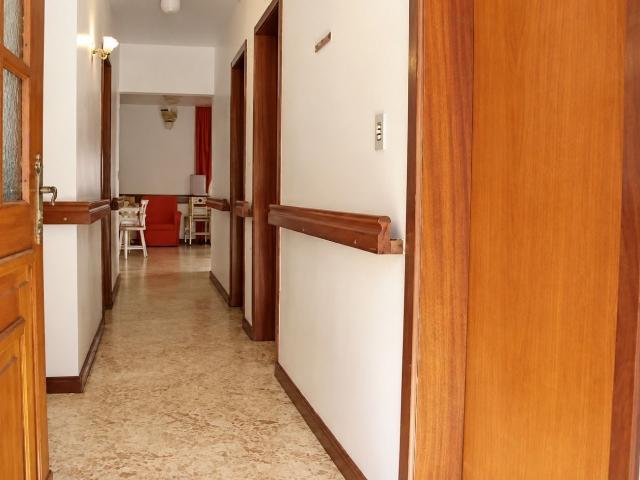 Casa Comercial Geriátrica mobiliada para aluguel