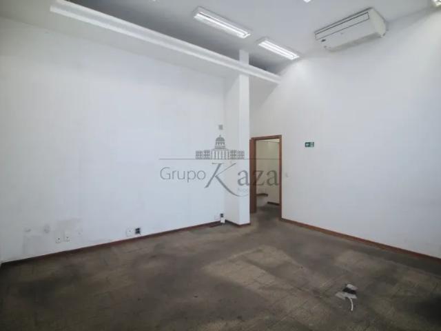 Casa Comercial Jardim América 824m²