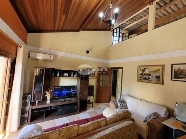 Sobrado com 2 Quartos e 1 banheiro à Venda, 544 m² com Salão Comercial
