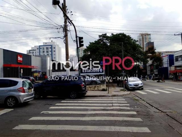 CASA COMERCIAL NA AV. SANTA CATARINA