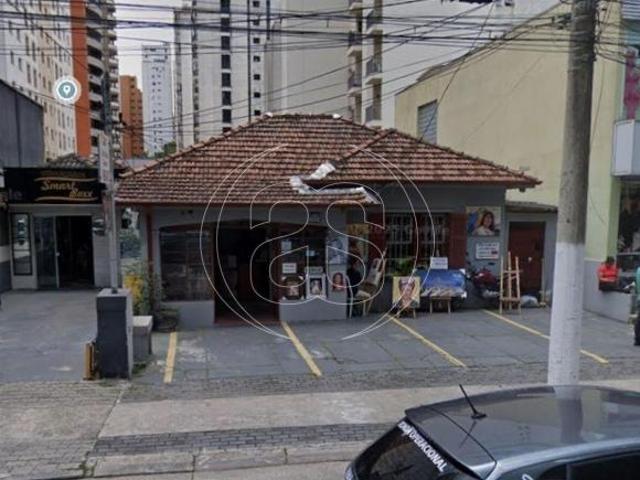Casa comercial na região de Moema Pássaros 15X20m² Z.: ZM