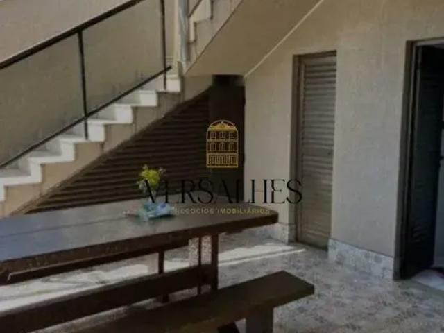 Casa comercial ou residencial Disponível pra locação/venda com 4 quartos e 4 vagas de garagem 450m²