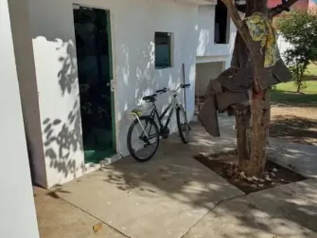 Casa comercial para aluguel e venda possui 230 metros quadrados com 3 quartos