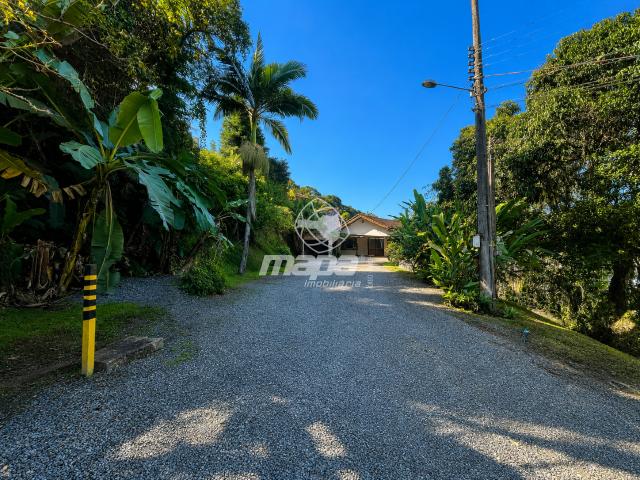 Casa comercial para Alugar no bairro Bom Retiro em Blumenau