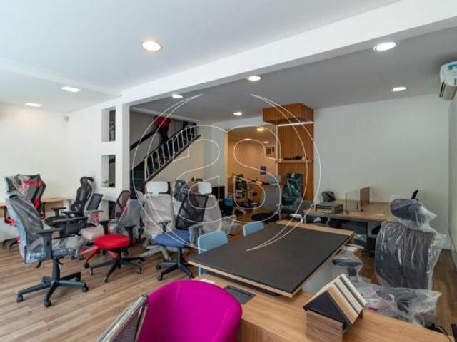Casa Comercial para Locação no Brooklin com 4 Vagas e Excelente Localização