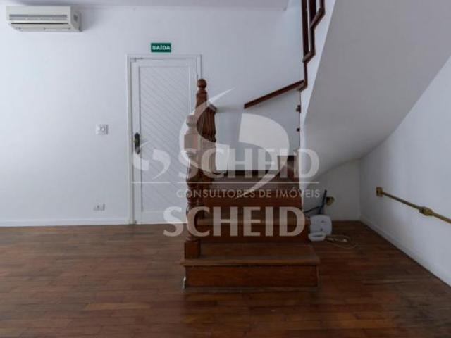 Casa comercial para venda ao lado do Shopping Morumbi!
