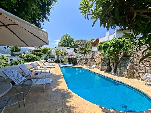 CASA COMPARTIDA EN CONDOMINIO