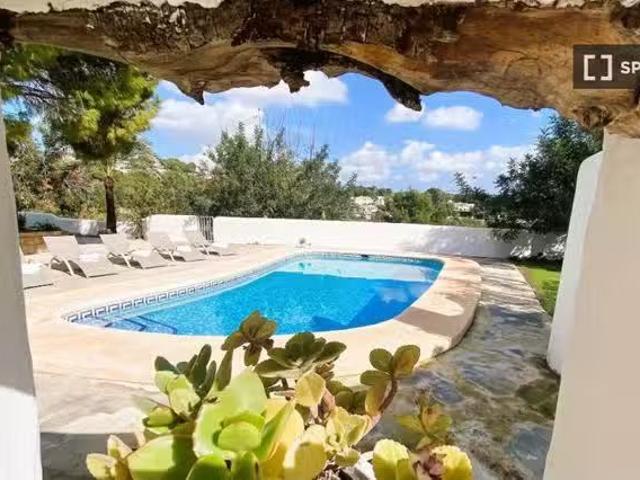 Casa completa de 7 dormitorios en Alicante