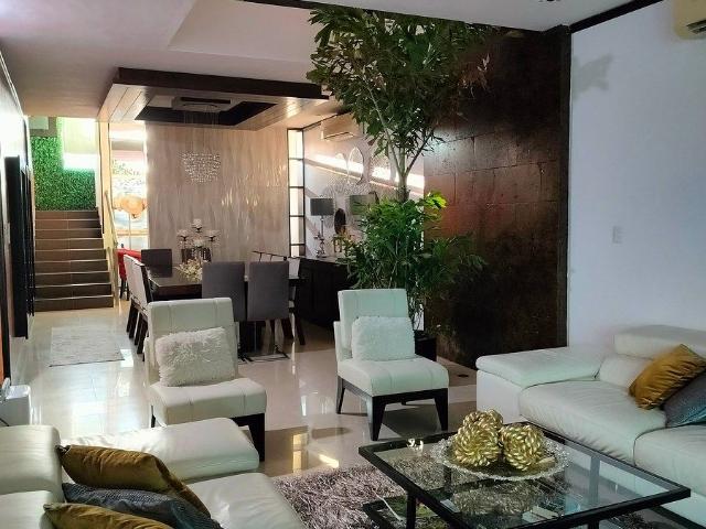Casa completamente amueblada en renta dentro de Privada en Altabrisa
