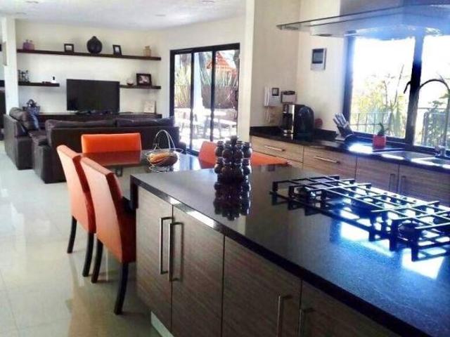 Casa con 448 m² terreno, 3 recámaras en venta en Club de Golf los Encinos
