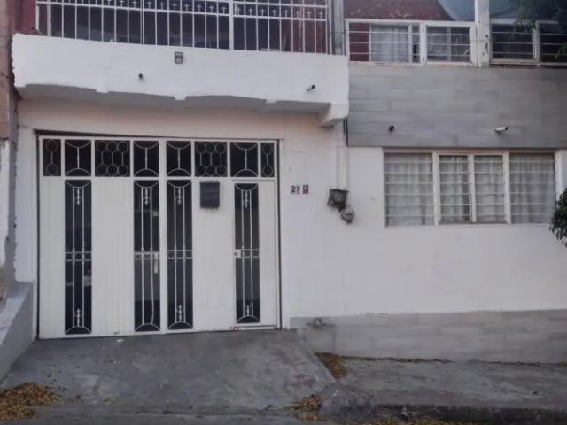CASA CON 4 DEPARTAMENTOS INVERSION