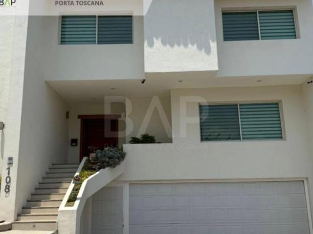 Casa con 4 habitaciones de 240 m² superficie de terreno en venta en Porta Fontana