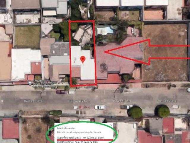 Casa con 4 recámaras en venta en Jardines Playas de Tijuana