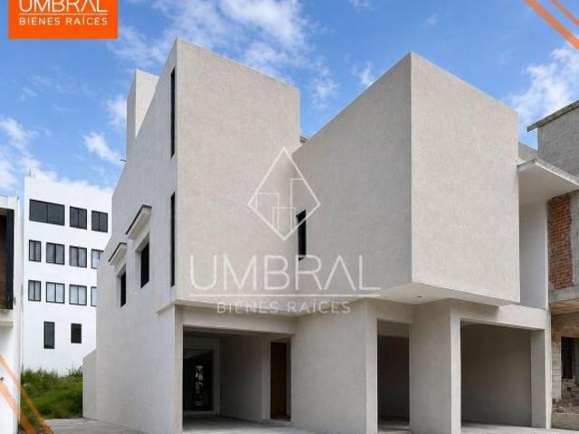 Casa con 4 recámaras en PRE VENTA, Imperial de las Ánimas, Xalapa