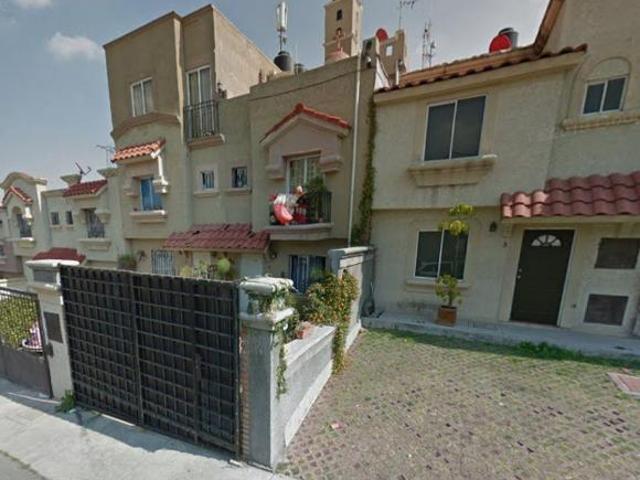 Casa con 57 m² de superficie de terreno, 2 recámaras en venta en URBI Quinta Montecarlo