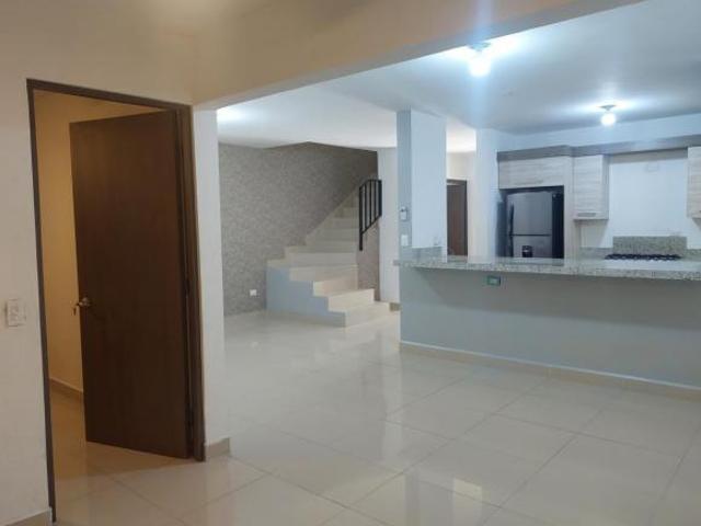 Casa con 5 recámaras en Triana