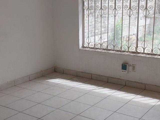 CASA CON 5 UNIDADES RENTABLES EN ACAPULCO CERCA DE AV EJIDO 4