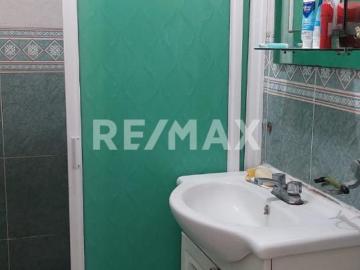 CASA CON 5 UNIDADES RENTABLES EN ACAPULCO CERCA DE AV EJIDO