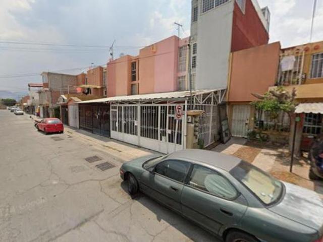 Casa con 65 m² superficie de terreno y 2 habitaciones en venta en Los Héroes Tecámac