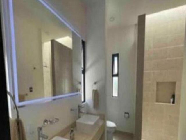 KP LINDA CASA EN VENTA 900 m² UBICADA EN TORREON