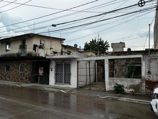 Casa con 12 recámaras en venta, En Zona Salagua, Manzanillo, Colima