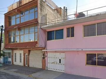 Casa con 169 m² de terreno y 4 recámaras en venta en El Palmar Nezahualcoyotl