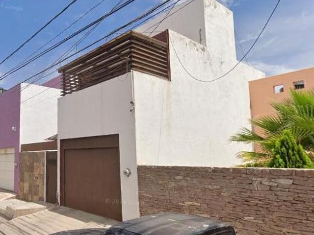 Casa con 190 m² superficie de terreno, 3 dormitorios en venta en Lomas de Bernardez