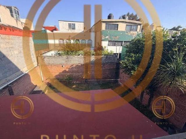 Casa con 198 m² superficie de terreno y 3 recámaras en venta en San Nicolás Tolentino