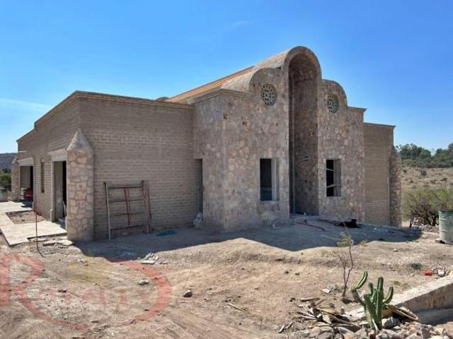 Casa con 2000 m² superficie de terreno, 4 recámaras en venta, San Miguel de Allende