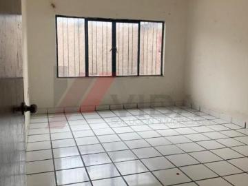 Casa con 200 m2 superficie de terreno y 4 recámaras en venta, Los Pinos