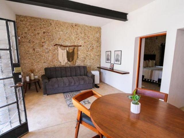 Casa con 246 m² superficie de terreno y 3 habitaciones en venta en Mérida Centro