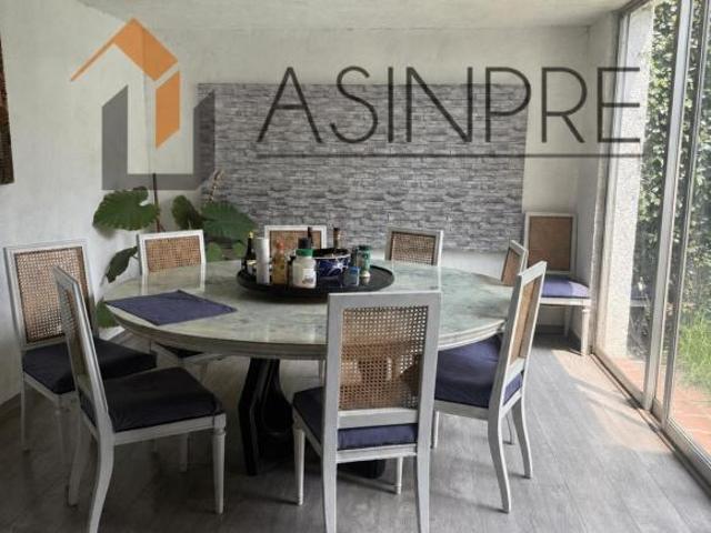 Casa con 256 m² superficie de terreno y 5 recámaras en venta, Del Valle Centro