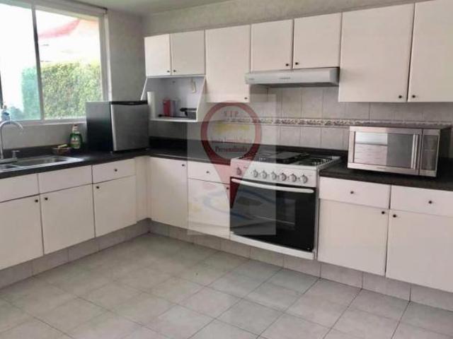 Casa con 280 m² de superficie de terreno, 3 recámaras en venta, Valle de las Palmas