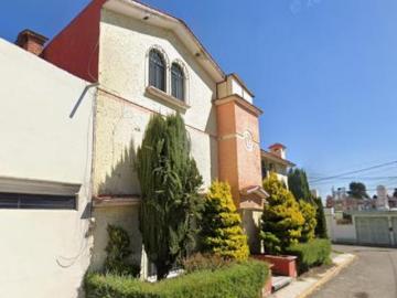 Casa con 280 m² superficie de terreno, 4 recámaras en venta en Supermanzana 12
