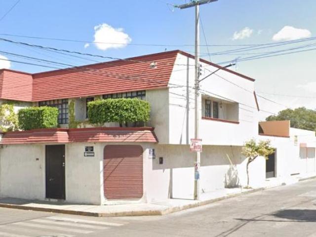 Casa con 285 m² superficie de terreno, en venta en La Arcadia Tehuacan