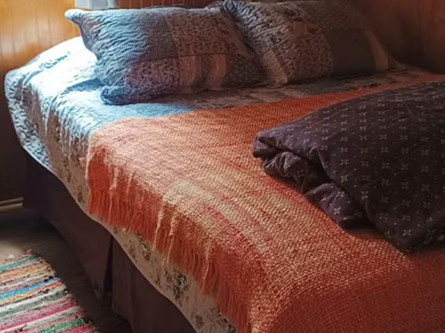 Casa con 2 Dormitorios 1 Baño, mas una Cabaña de 1 Dormitorio 1 Baño, Valdivia | 2 Dormitorios por 55000. 00 en Valdivia
