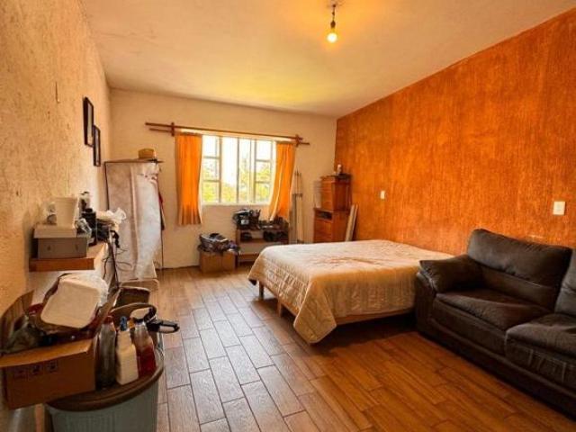Casa con 338 m² superficie de terreno y 4 recámaras en venta, San Miguel Topilejo