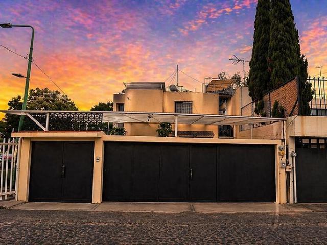 Casa con 3 rec?maras en venta con 120 m? de terreno en Fovissste Miramontes