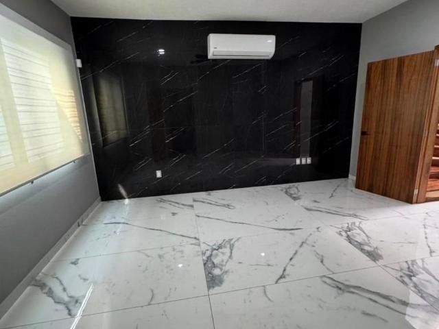 Casa con 3 rec?maras en renta en La Tampiquera CLIMATIZADA y ALBERCA