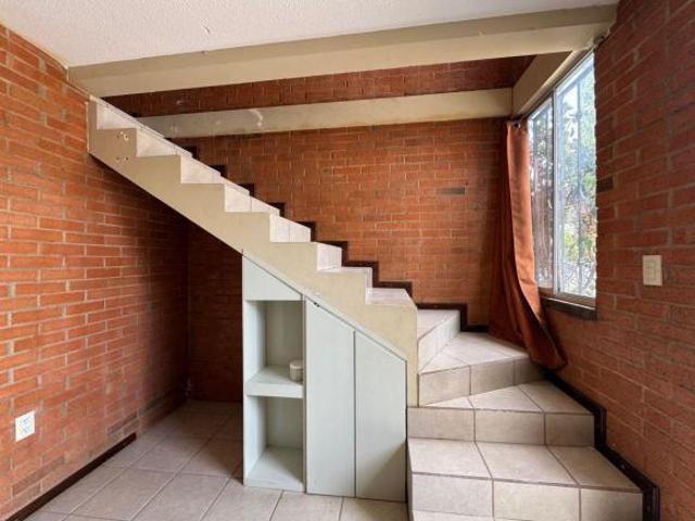 Casa con 3 recámaras y Estudio en venta en Las Arboledas